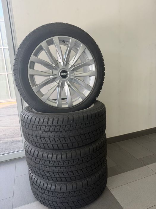 Диски/Шины Cadillac Escalade r22 Bridgestone Blizzak