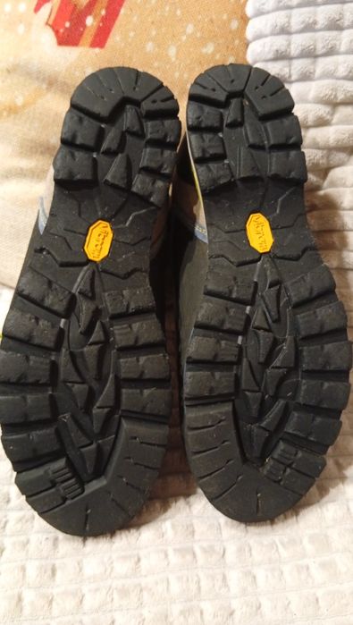 N.40/41 Обувки Garmont с Gore-tex и Vibram