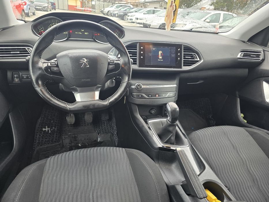 Pegeot 308 avariat, lovit, defect