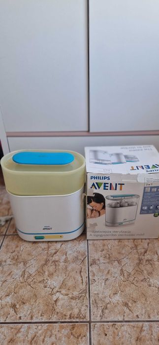 Sterilizator electric biberoane 3 in 1 Philips AVENT SFC284, utilizat
