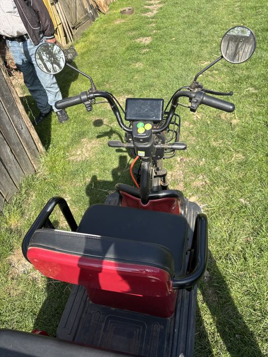 Triciclu electric P1-00, 2000W, fără permis, ca nou