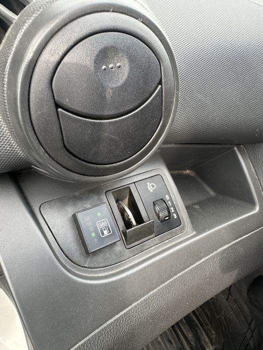 Chevrolet Spark an 2012 1.0 cu gpl si aer conditionat