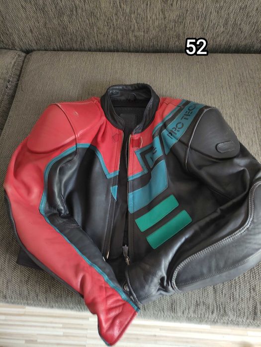 Мъжки и дамски мото екипи