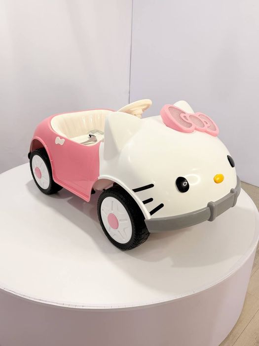 Hello kitty elektron moshina