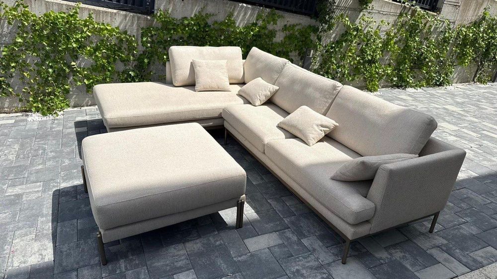 Colțar living 3x2 m crem/bej – NOU, nefolosit, cu taburet, design premium