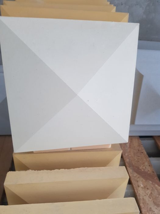 Intervale gard din beton