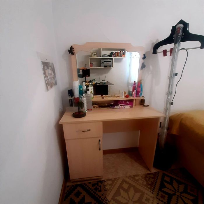 Спальный гарнитур в хорошем  состояние