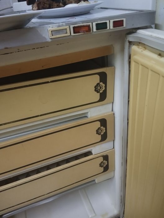 Морозильник бирюса