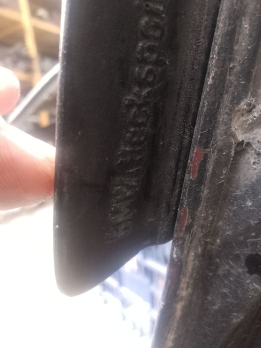 BMW E34 series Оригинальный спойлер M5.