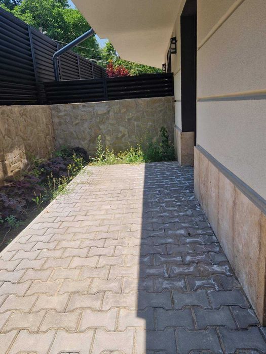 Продава се Двустаен апартамент в София, м-т Гърдова глава - 92 кв.м за 2011 €/кв.м - Снимка #7