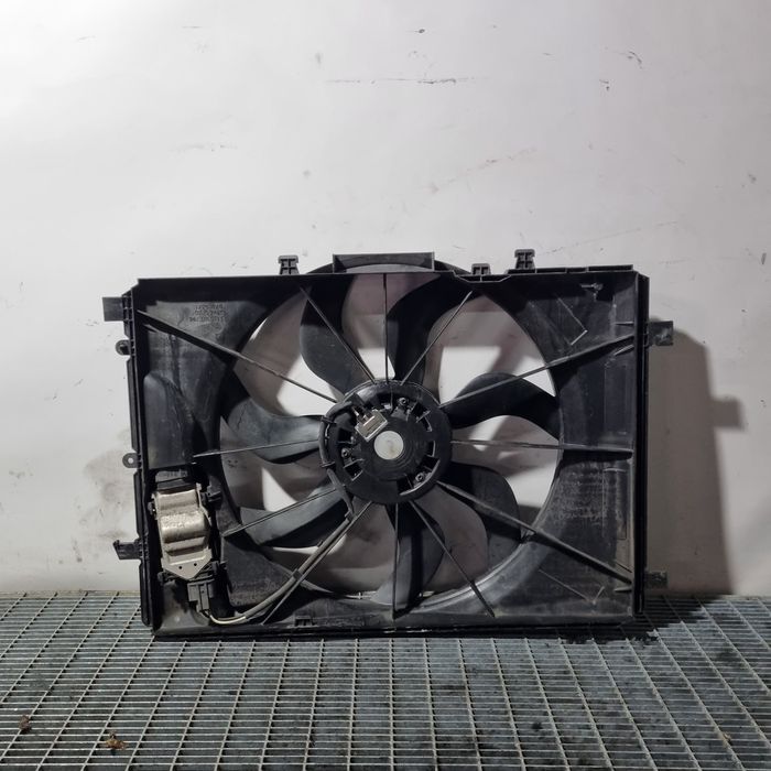 Electroventilator Mercedes GLA ( X156 ) 2.2 CDI 2013 - 2017 136CP Manuala 6 Trepte (1470) Diesel 0130308425 Garantie