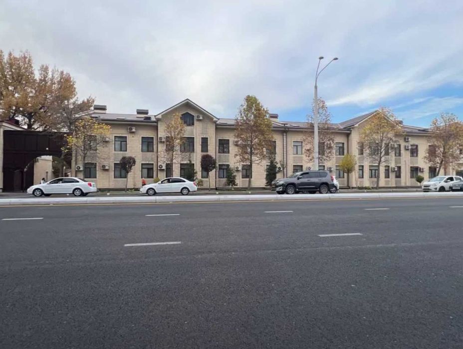 4-комнатная квартира  ЖК “House”  ул. Нукусская, ор-р 1-я нотариальная