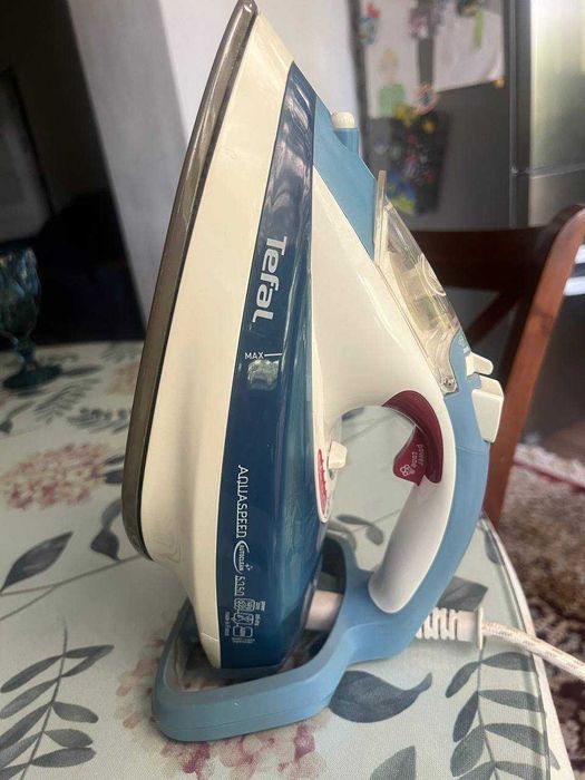Утюг Tefal в хорошем состоянии