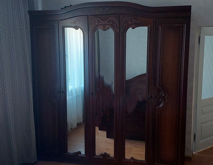 Спальный гарнитур