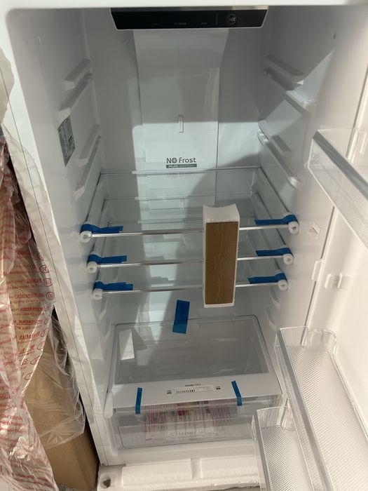 НОВ No FROST Хладилник с Горна камера 170 см, 255 литра