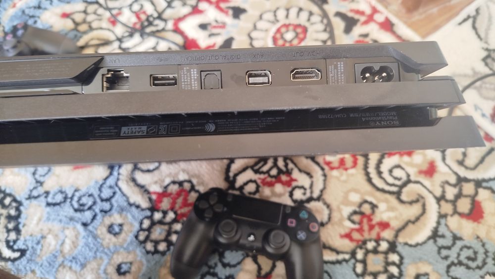 Playstation 4 pro hali yangi