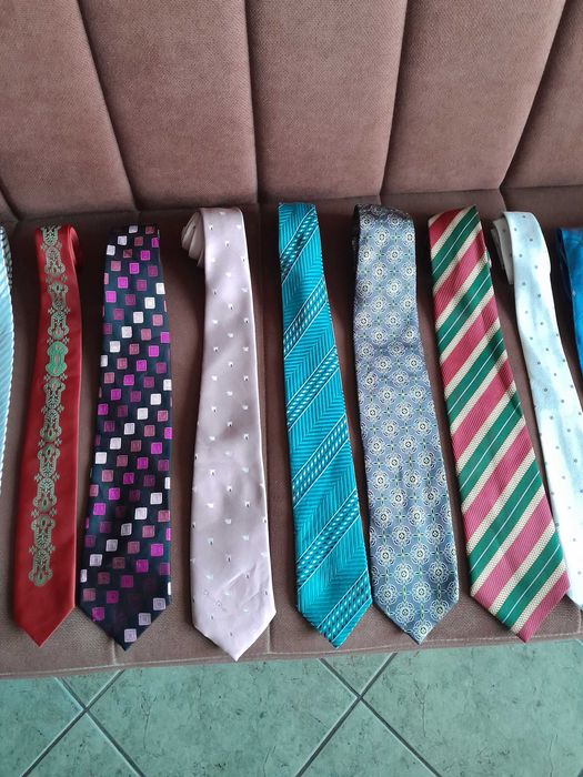 Голям избор от мъжки вратовръзки