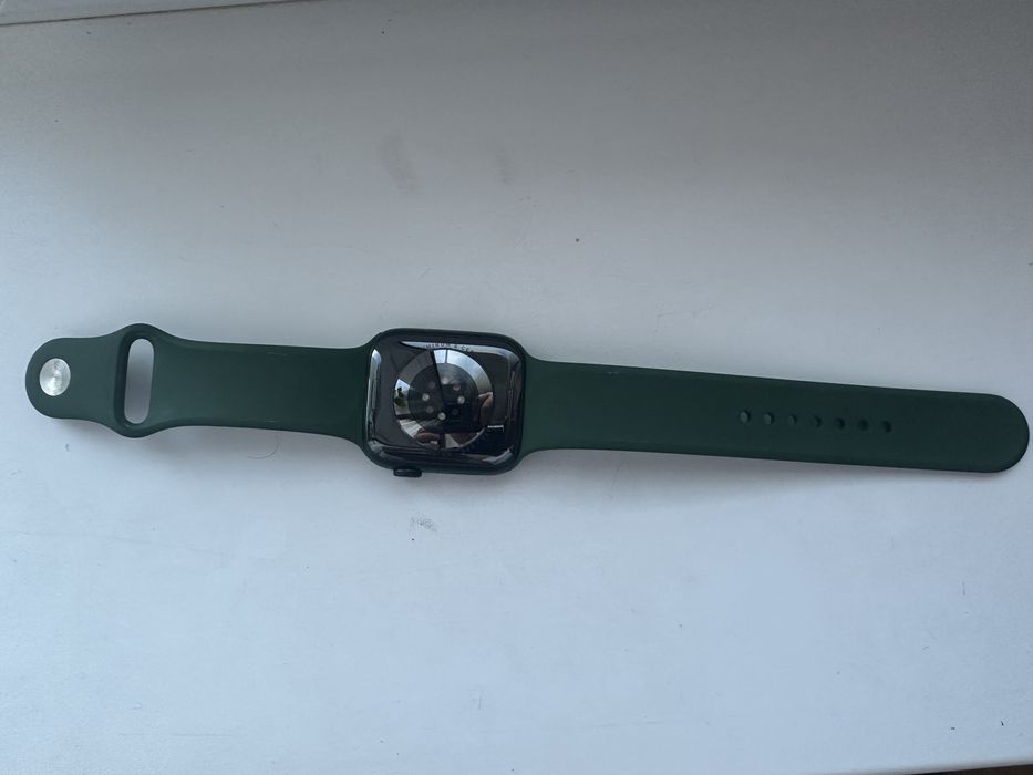 Apple watch 7 series 45 mm.