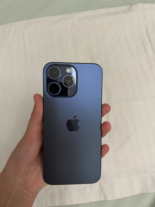 Продам Iphone 15 pro max.