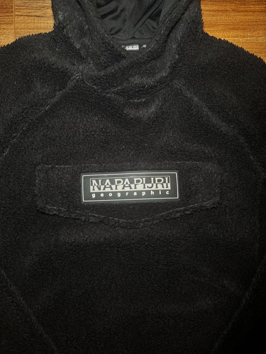 яке Napapijri Fleece Hoodie Patch Curly | Black