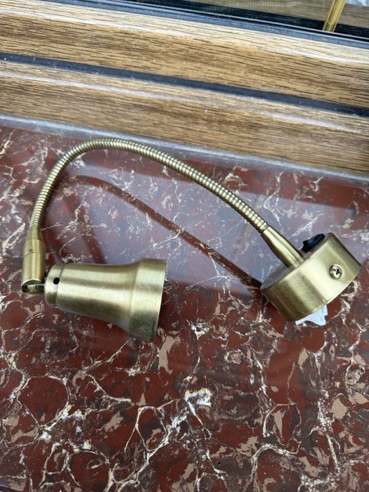 Devor lampa  xonalar devoriga