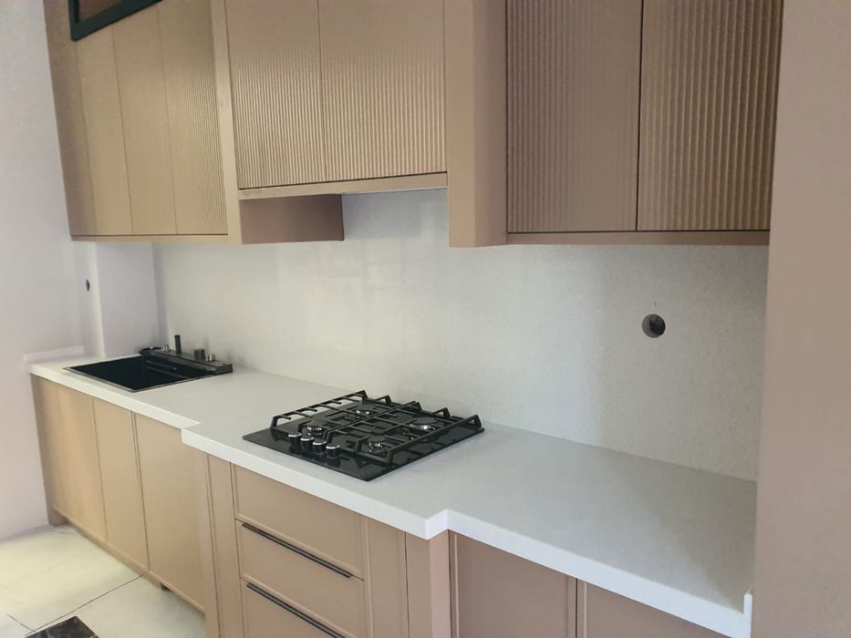 Столешницы и мойки из искусственного камня для кухонь и санузлов