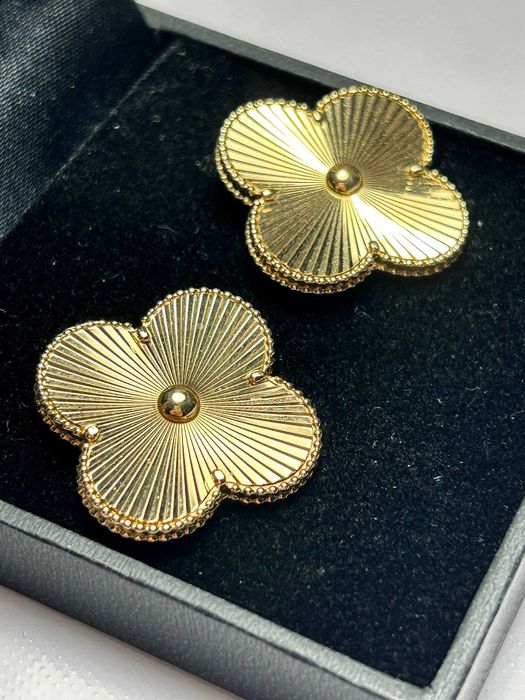 Золотые серьги 750 пробы VAN CLEEF