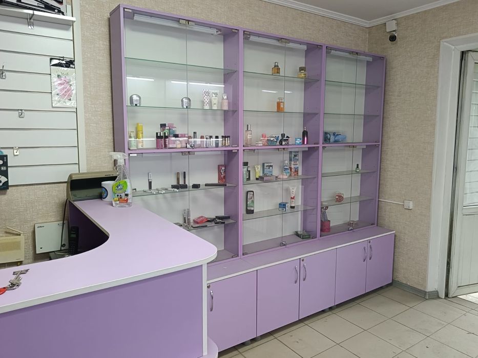 Продам витрины для магазина