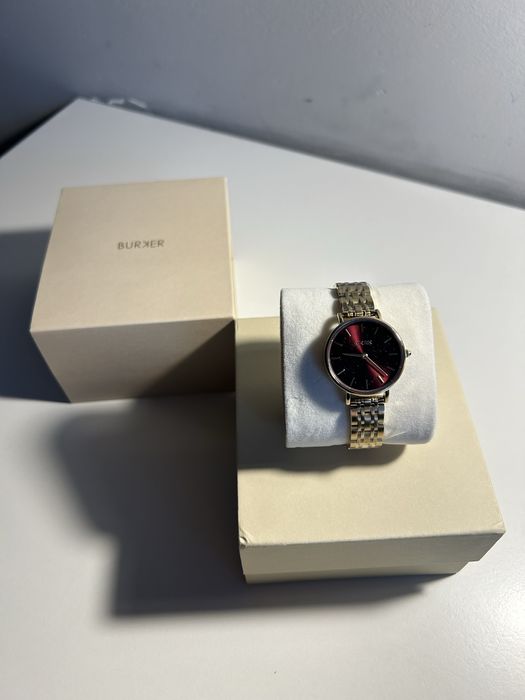 Продам часы Burker