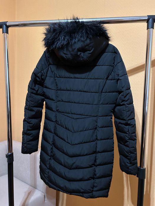 Дълго яке Only с качулка с пух