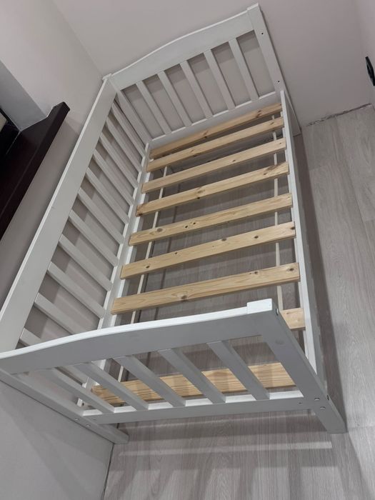 Продам детскую кроватку