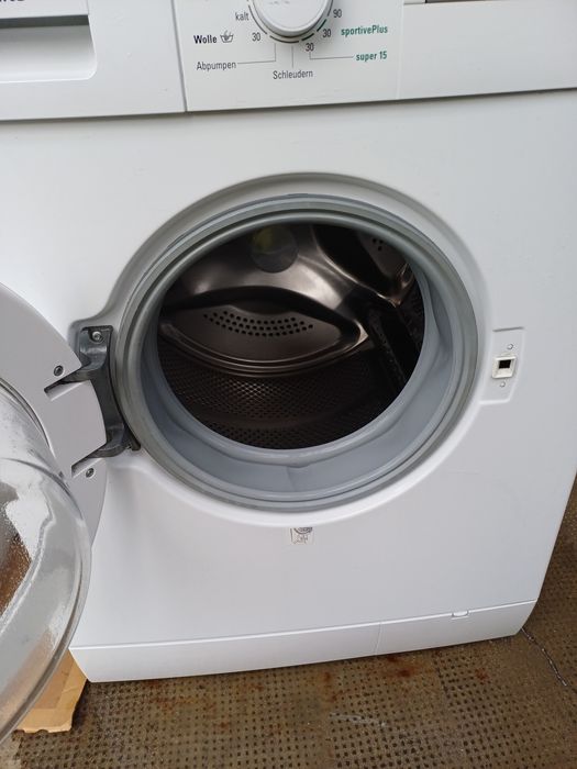 Masina spalat haine 6 kg  Siemens