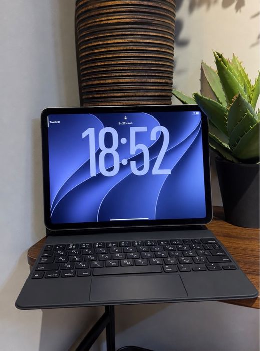 Apple Magic Keyboard 11" iPad Air
