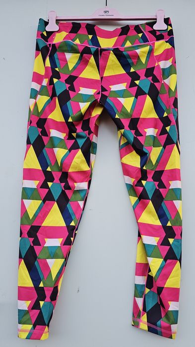 Adidas оригинален дамски клин нов Л/Хл размер