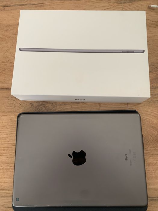 iPad 9-го поколения 64 ГБ
