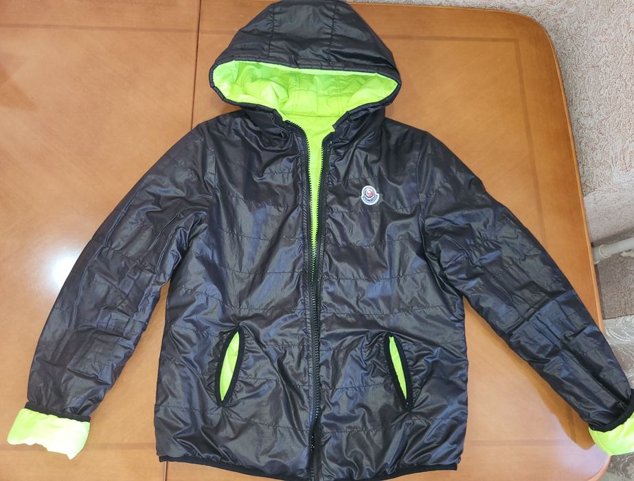 Продам куртку весна-осень