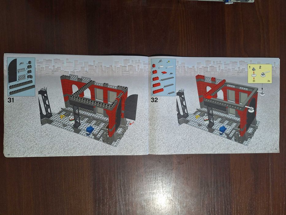 Lego 10027: Train Engine Shed