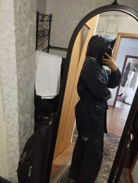 Продам ветровку размер до 50го