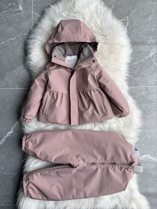 Продам комбенизон куртка осень весна