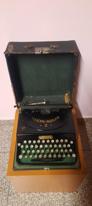 Mașină de scris Adler 1928