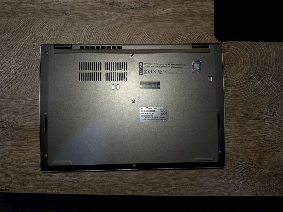 Lenovo ThinkPad Yoga L13 - ноутбук трансформер