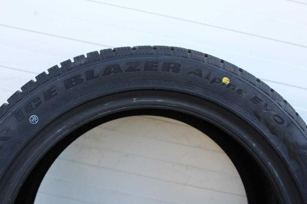 Anvelope iarna noi 235/45R17 97V XL, Sailun