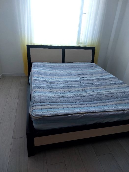 Продам спальный гарнитур
