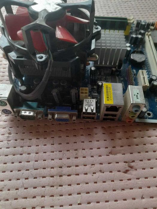 Материнки DDR2 _ DDR3 +Видеокарты DDR3 (256Mb_1 Gb)