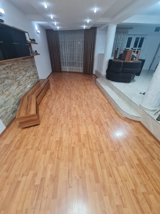 vand parchet laminat de 8mm stejar natur