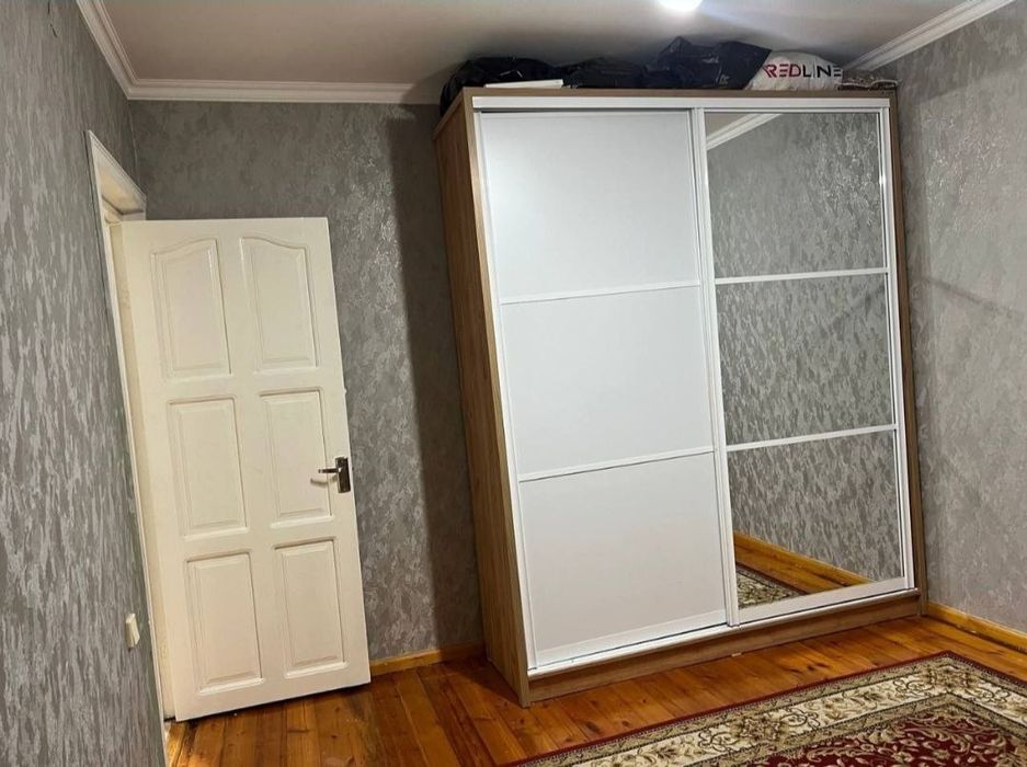 Продается 3х комнатная на м-ве Карасу-2 (Ориентир Академия Милиции)