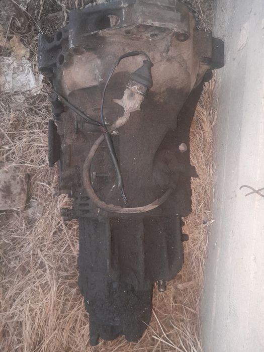 Продам коробку от ауди 100