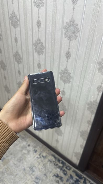 Samsung s10 qora