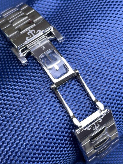 Patek Philippe Nautilus V3 Power