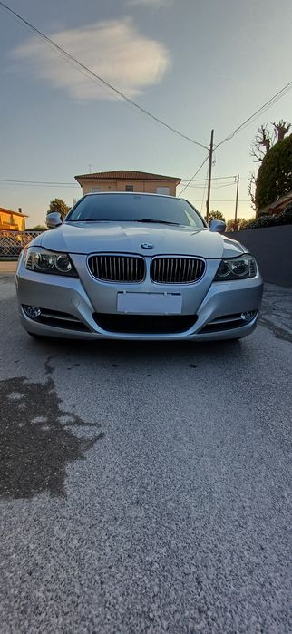 BMW E90 318D 2012